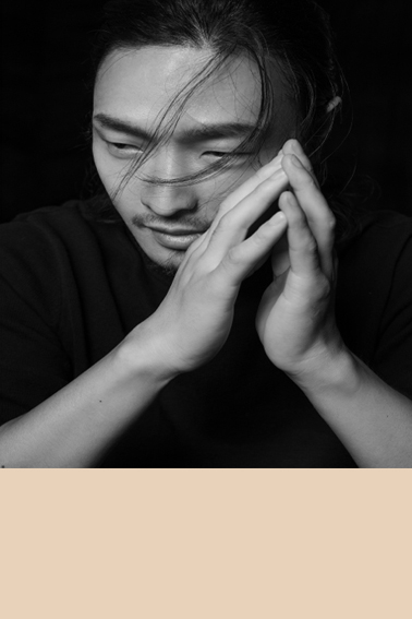 鼓樓高浮雕和淺浮雕在色彩上有什么差異？